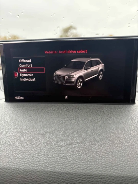 2017 Audi 4M Q7 - Image 10 of 10