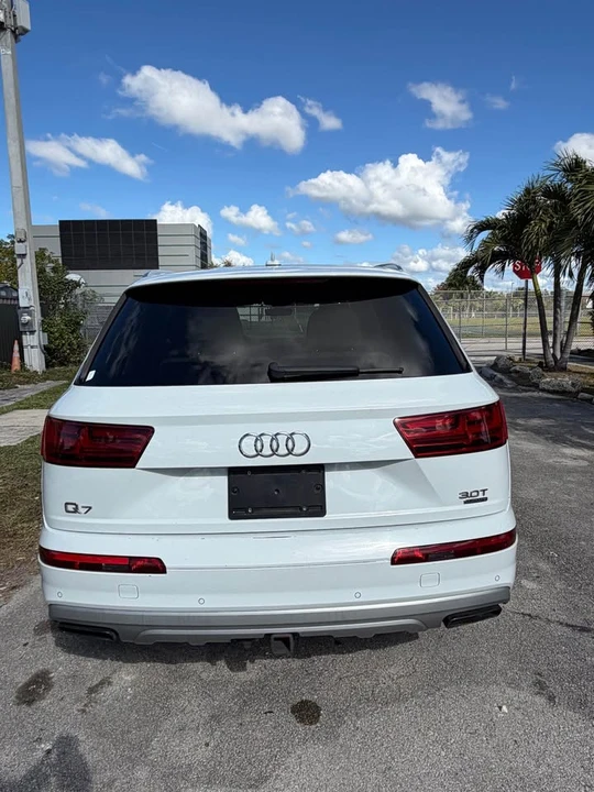 2017 Audi 4M Q7 - Image 4 of 19