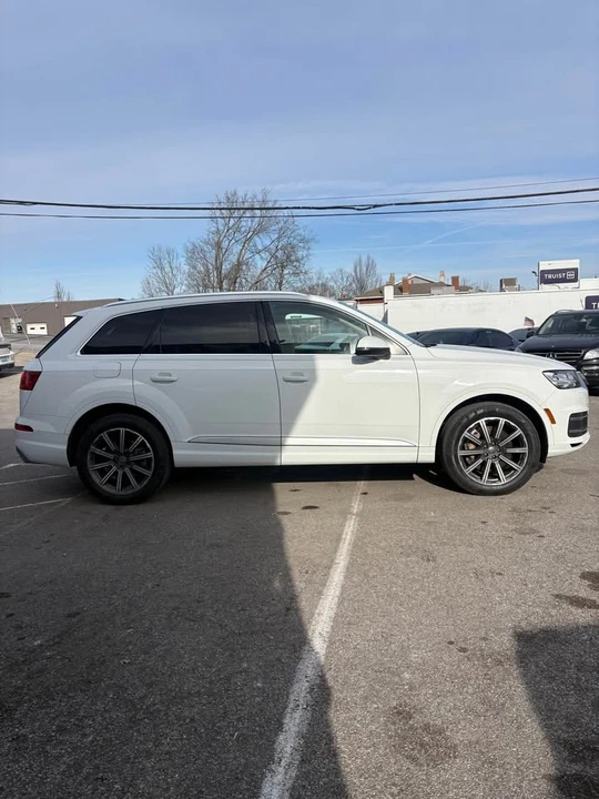 2017 Audi 4M Q7 - Image 5 of 19