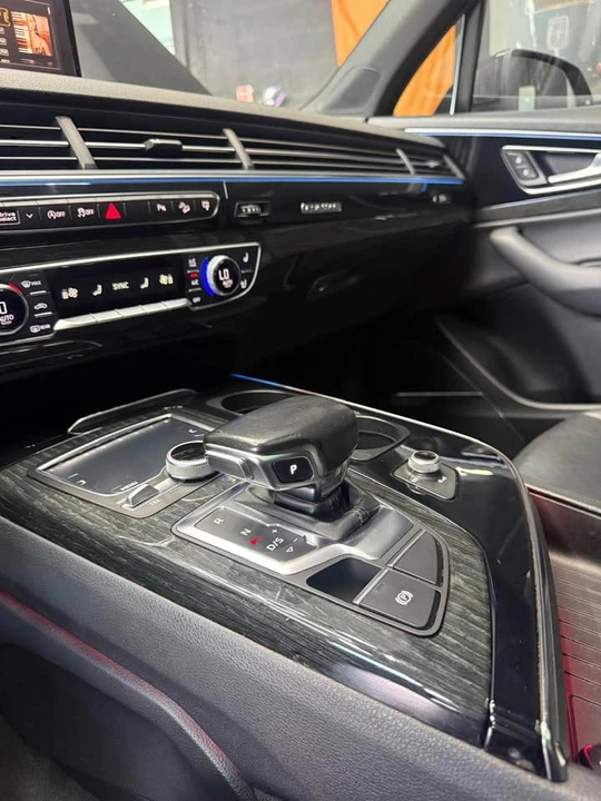 2017 Audi 4M Q7 - Image 8 of 13