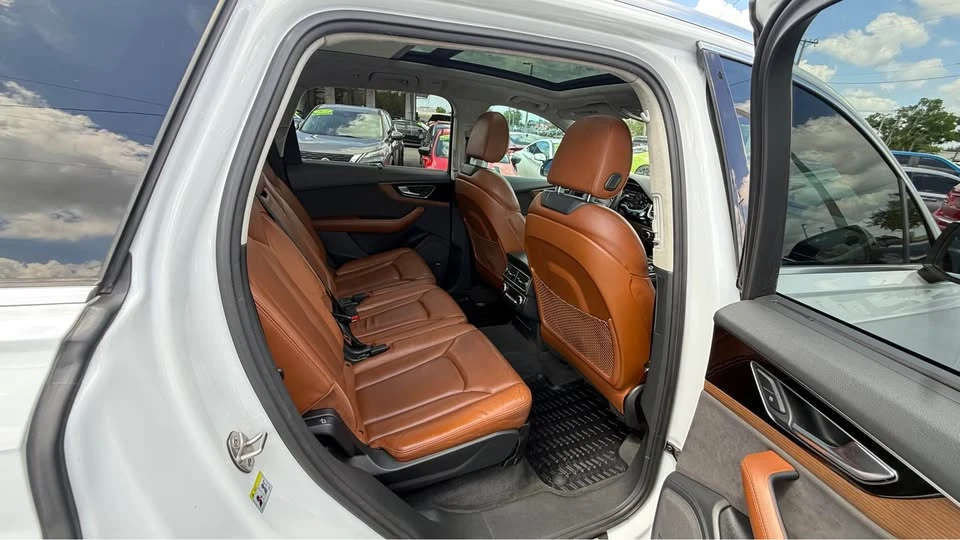 2017 Audi 4M Q7 - Image 11 of 18