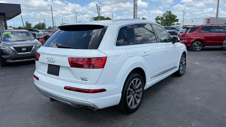 2017 Audi 4M Q7 - Image 8 of 18