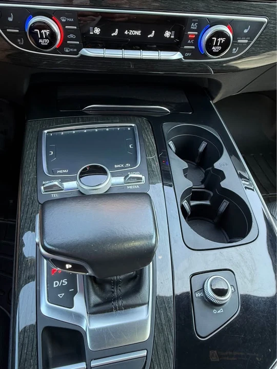 2017 Audi 4M Q7 - Image 2 of 18