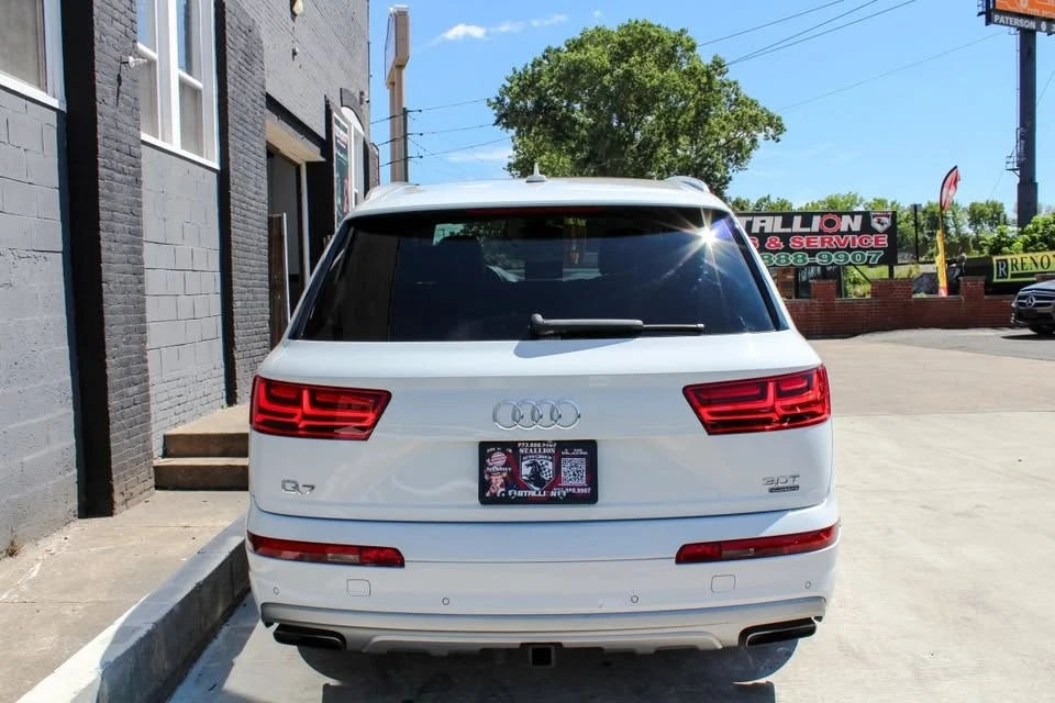 2017 Audi 4M Q7 - Image 7 of 19