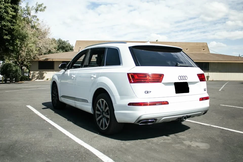 2017 Audi 4M Q7 - Image 4 of 20