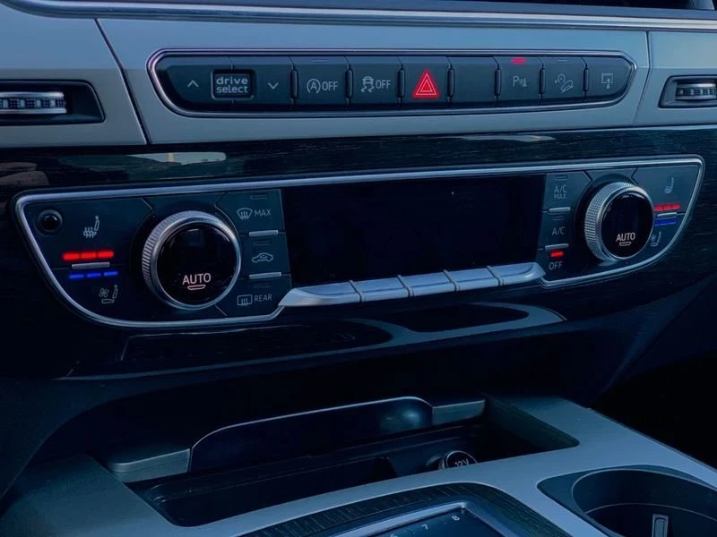 2017 Audi 4M Q7 - Image 11 of 20