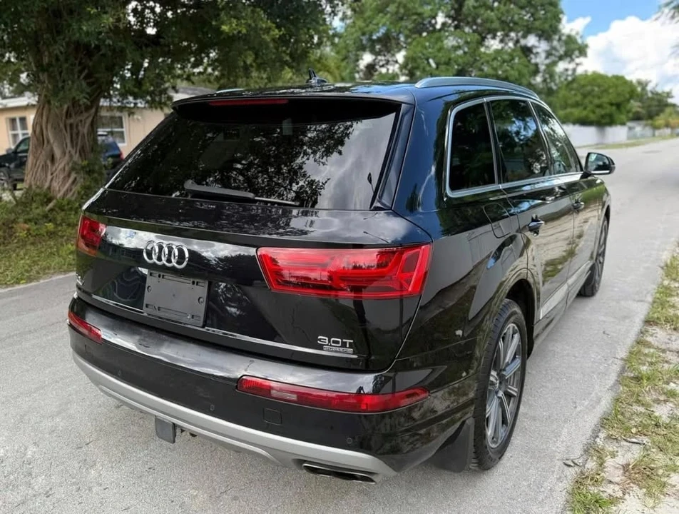 2017 Audi 4M Q7 - Image 10 of 19