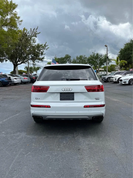 2017 Audi 4M Q7 - Image 7 of 19