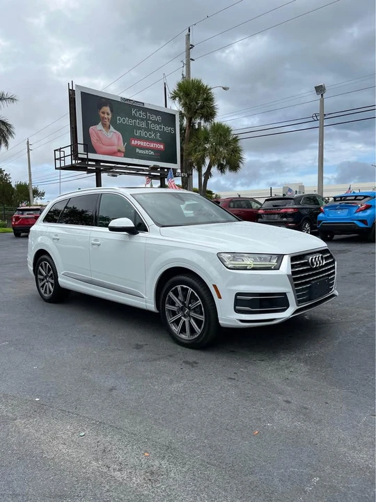 2017 Audi 4M Q7 - Image 2 of 19