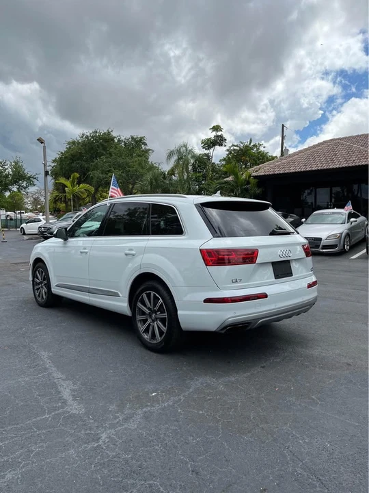 2017 Audi 4M Q7 - Image 5 of 19
