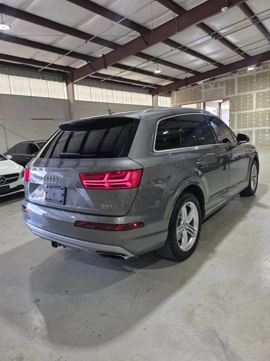2017 Audi 4M Q7 - Image 4 of 18