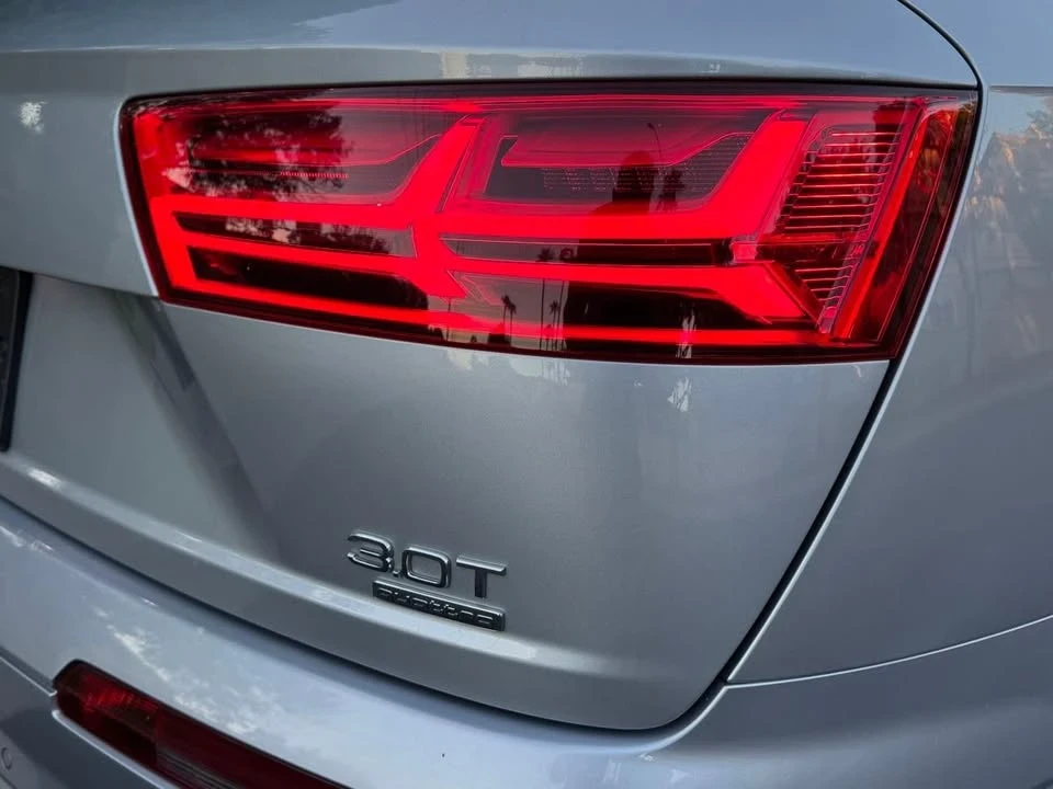 2017 Audi 4M Q7 - Image 8 of 20