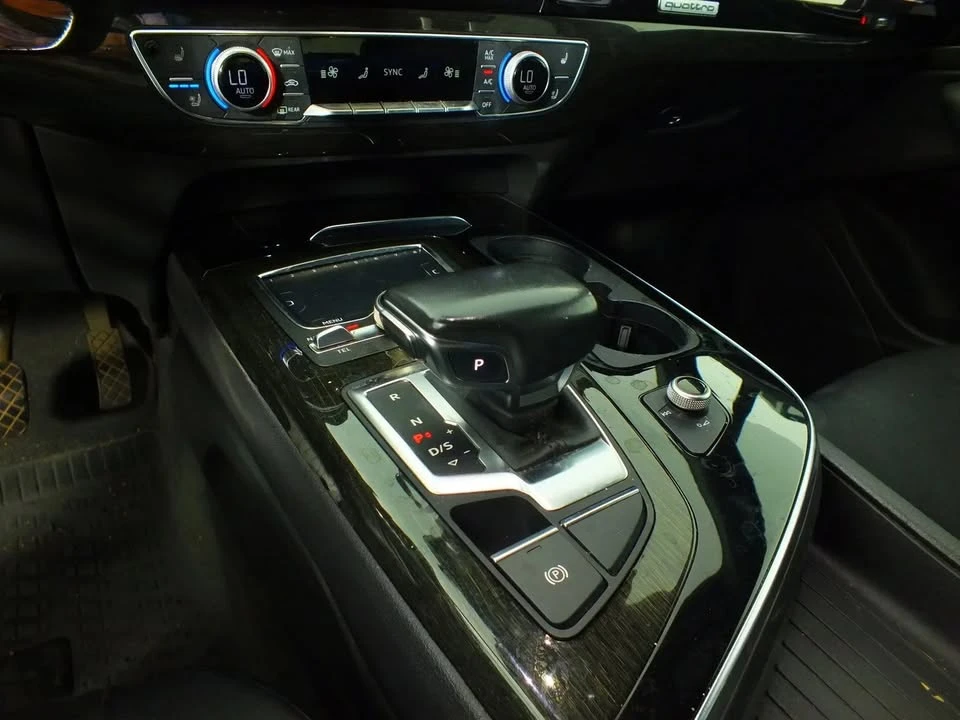 2017 Audi 4M Q7 - Image 9 of 14