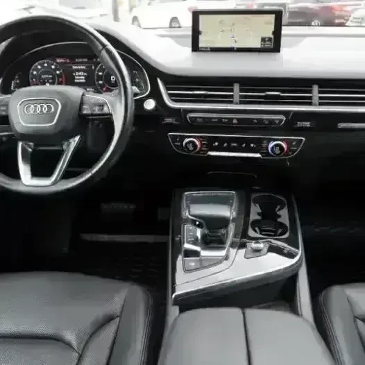 2017 Audi 4M Q7 - Image 7 of 19
