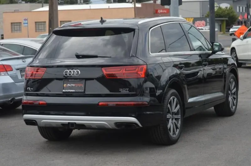 2017 Audi 4M Q7 - Image 4 of 19