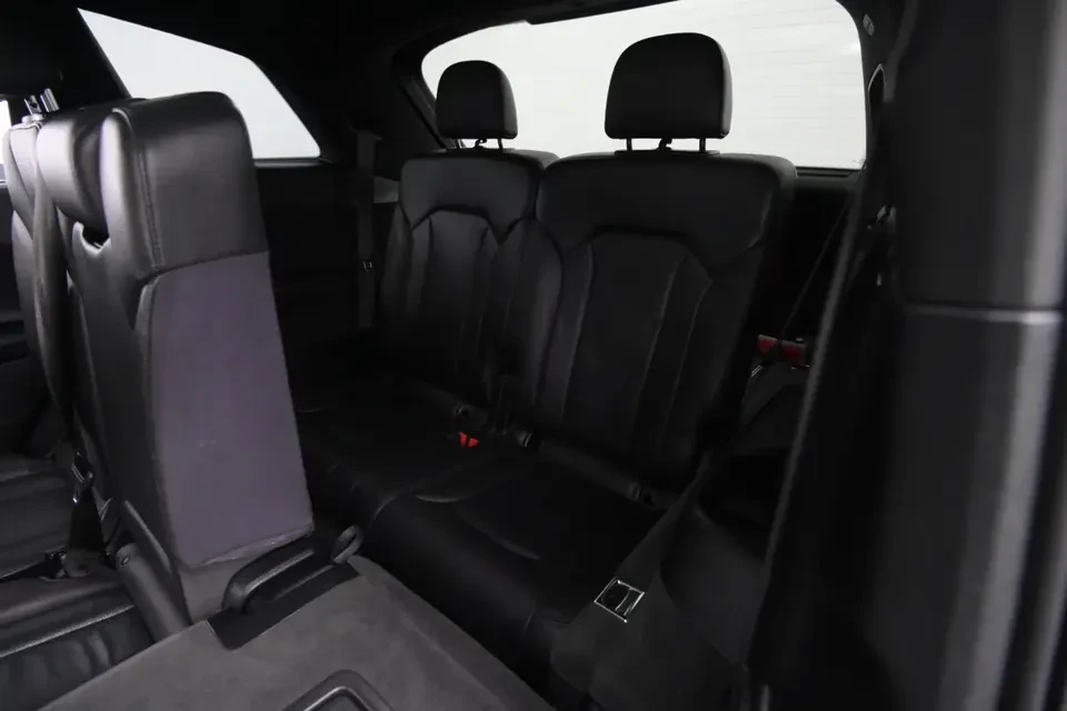 2017 Audi 4M Q7 - Image 7 of 14