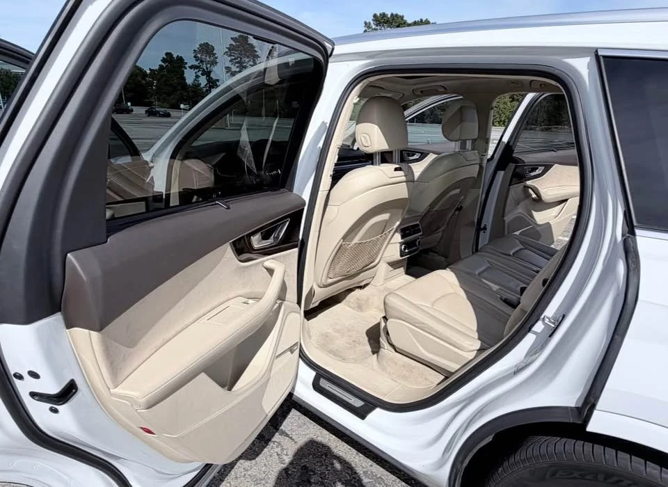 2017 Audi 4M Q7 - Image 9 of 10