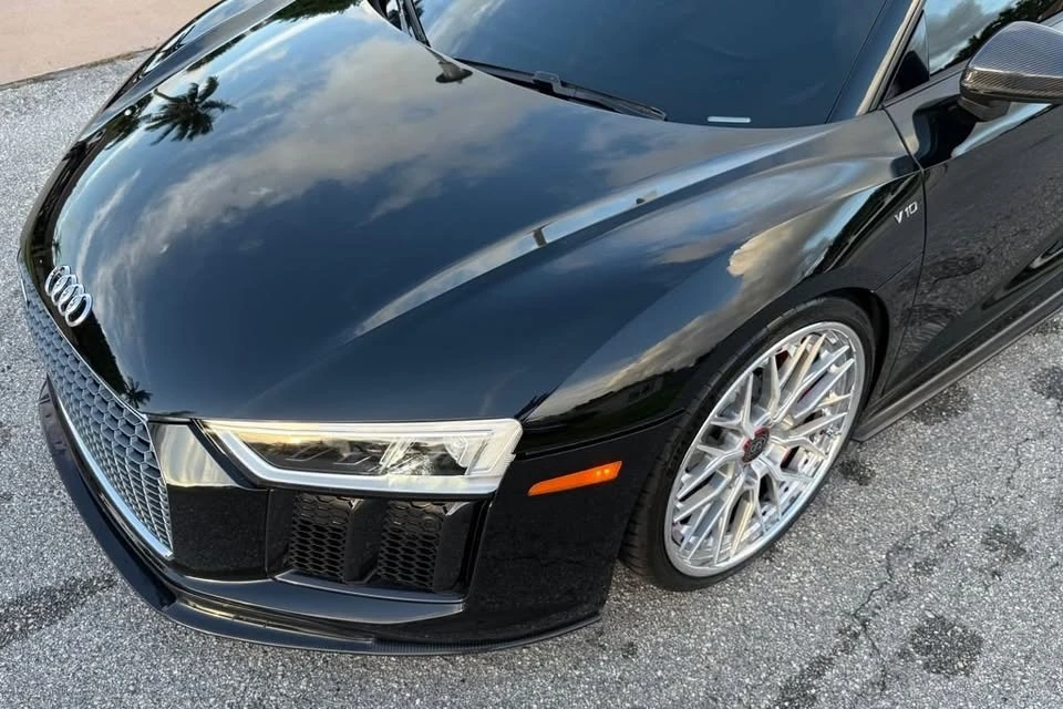 2017 Audi 4S R8 - Image 2 of 18