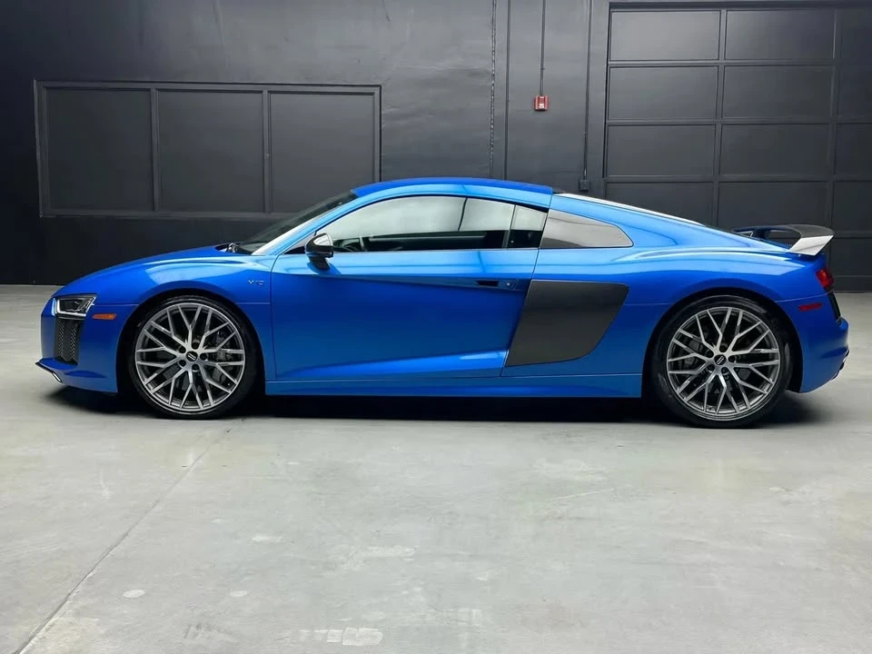 2017 Audi 4S R8 - Image 2 of 18