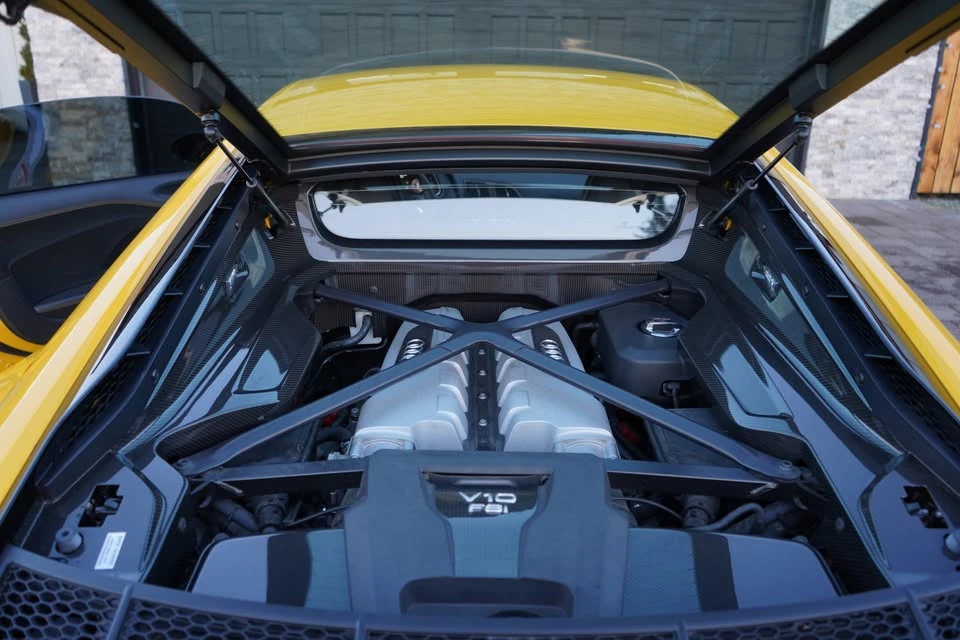 2017 Audi 4S R8 - Image 8 of 19
