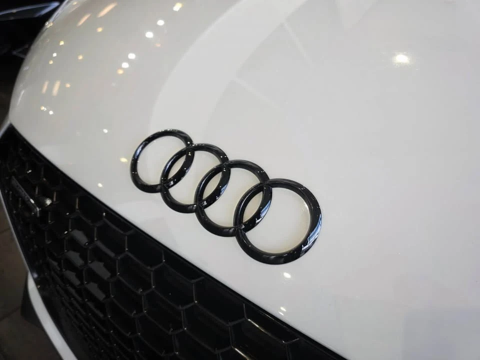 2017 Audi 4S R8 - Image 5 of 19