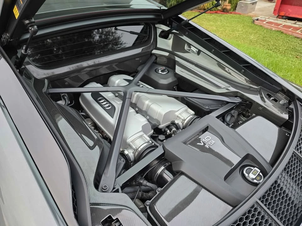 2017 Audi 4S R8 - Image 8 of 13