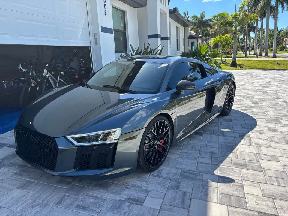 2017 Audi 4S R8 - Image 2 of 10