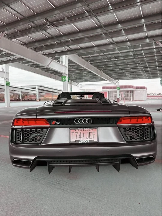 2017 Audi 4S R8 - Image 16 of 20