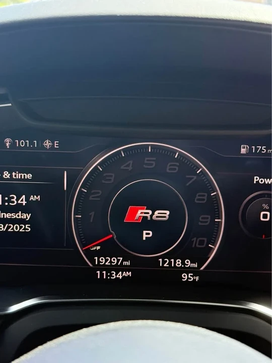 2017 Audi 4S R8 - Image 16 of 16