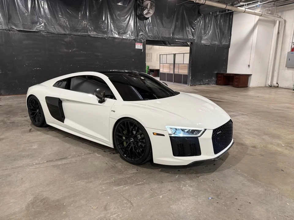 2017 Audi 4S R8 - Image 7 of 20