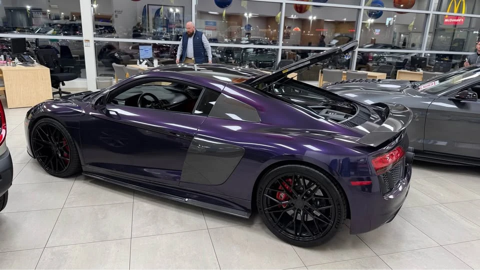 2017 Audi 4S R8 - Image 8 of 10