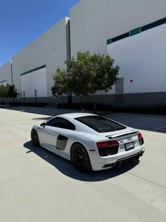 2017 Audi 4S R8 - Image 8 of 14