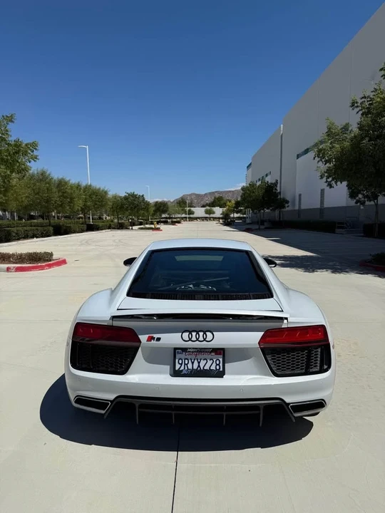 2017 Audi 4S R8 - Image 6 of 14