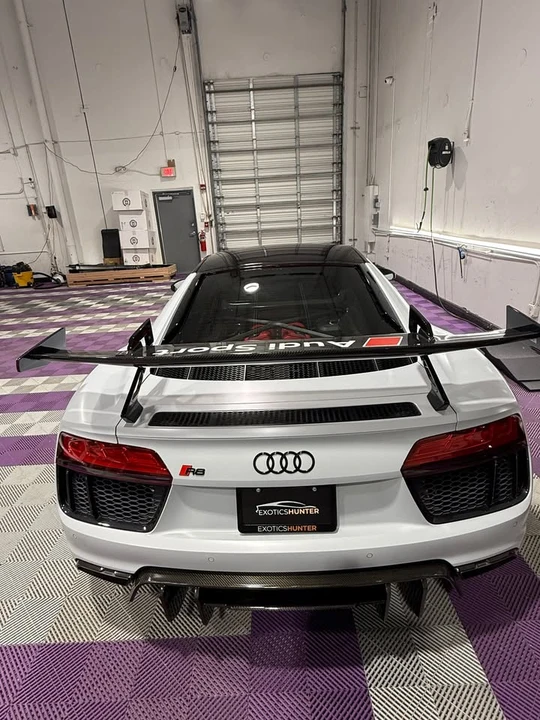 2017 Audi 4S R8 - Image 5 of 5