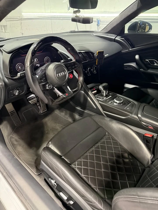 2017 Audi 4S R8 - Image 2 of 5