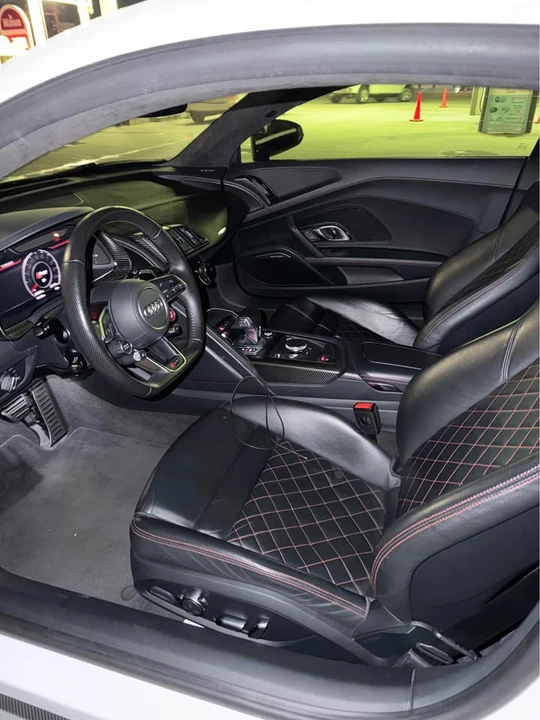 2017 Audi 4S R8 - Image 2 of 6