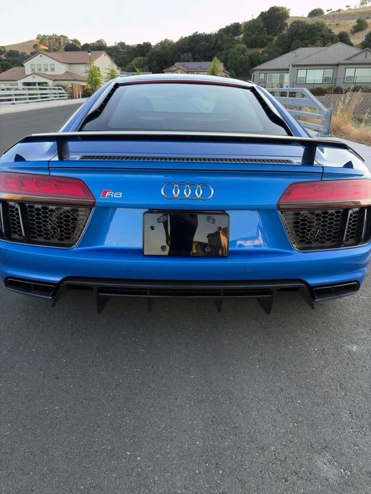 2017 Audi 4S R8 - Image 9 of 15