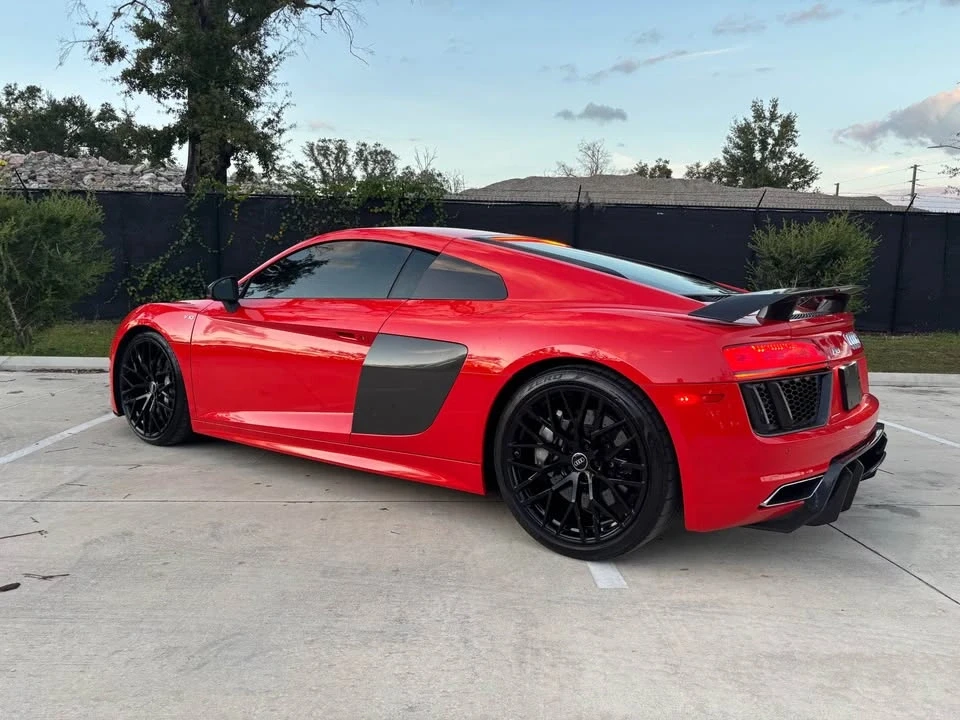 2017 Audi 4S R8 - Image 8 of 12