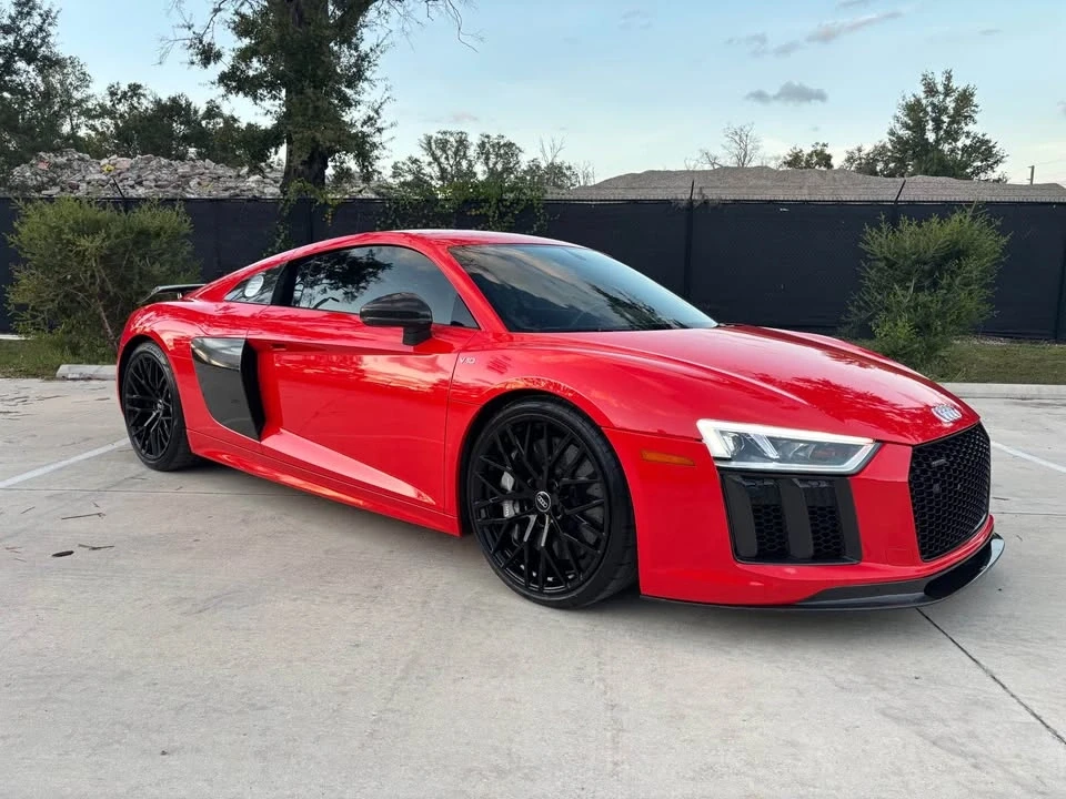 2017 Audi 4S R8 - Image 7 of 12