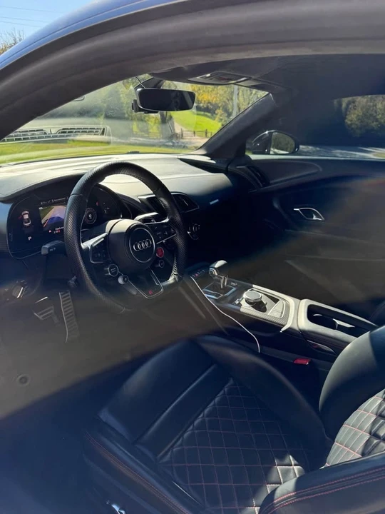 2017 Audi 4S R8 - Image 5 of 6