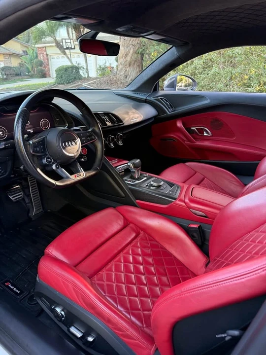 2017 Audi 4S R8 - Image 7 of 8