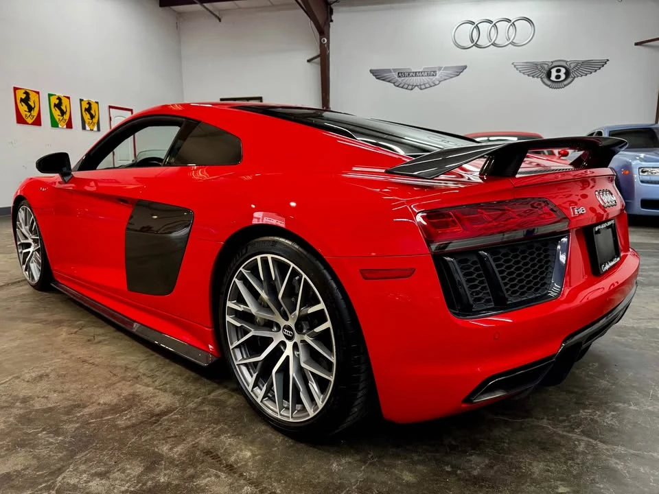 2017 Audi 4S R8 - Image 2 of 11