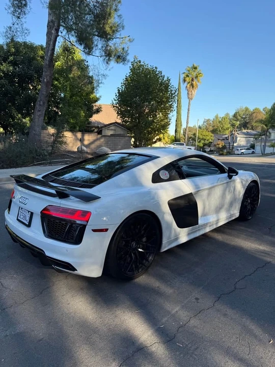 2017 Audi 4S R8 - Image 3 of 8