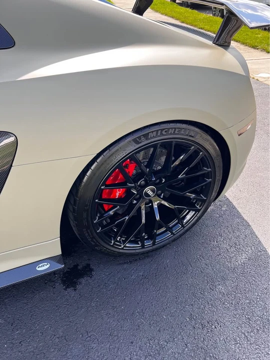 2017 Audi 4S R8 - Image 7 of 19