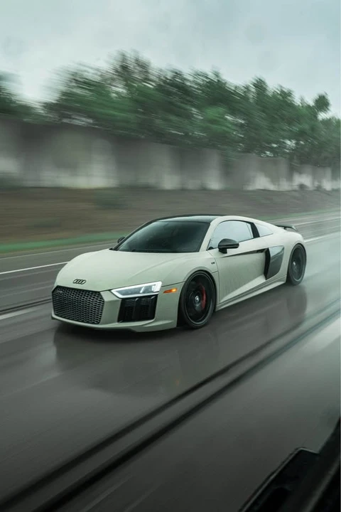 2017 Audi 4S R8 - Image 16 of 19