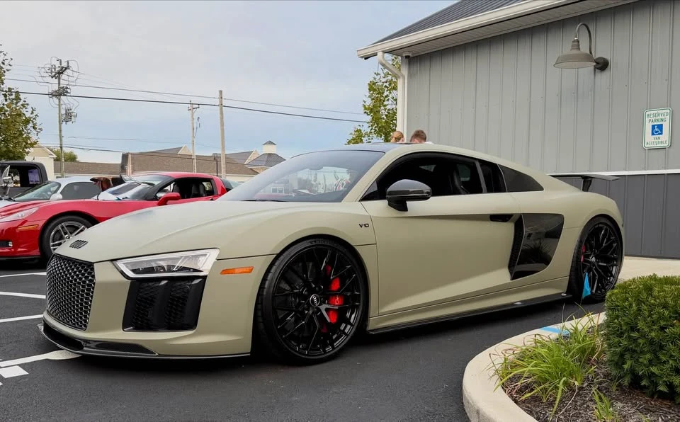 2017 Audi 4S R8 - Image 9 of 19