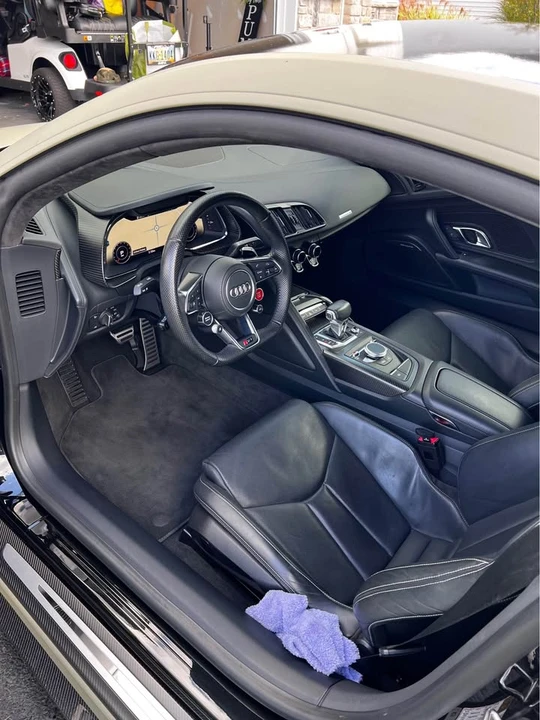 2017 Audi 4S R8 - Image 3 of 19
