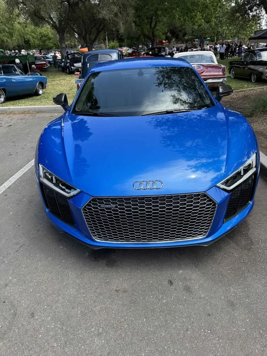 2017 Audi 4S R8 - Image 2 of 3