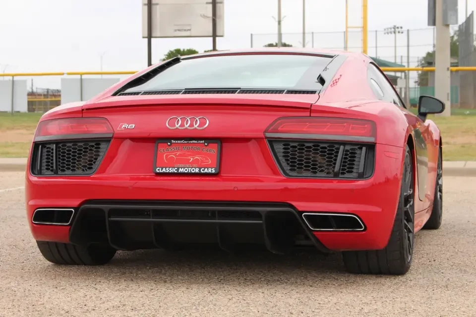 2017 Audi 4S R8 - Image 2 of 13