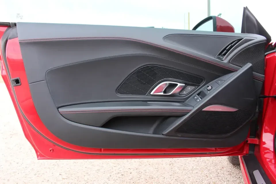 2017 Audi 4S R8 - Image 10 of 13